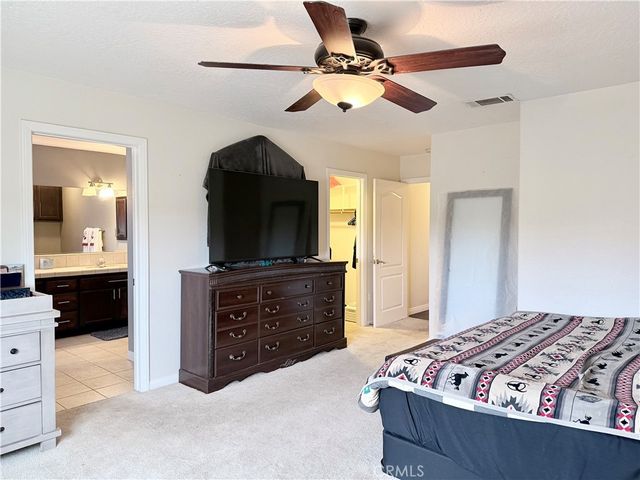 7915 Outpost Road, Oak Hills, CA 92344