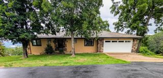 55 Cricket Hill Lane, Lampe, MO 65681