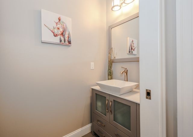 18 Highclere Rd, Windham, NH 03087