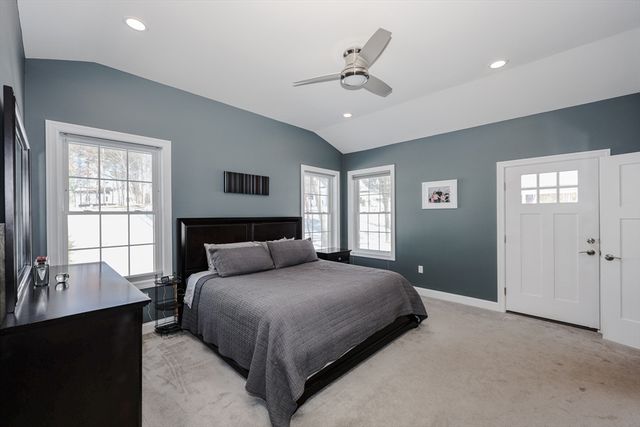 18 Highclere Rd, Windham, NH 03087