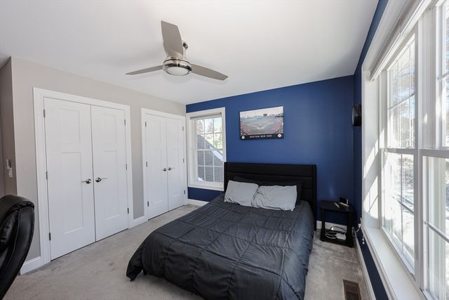 18 Highclere Rd, Windham, NH 03087