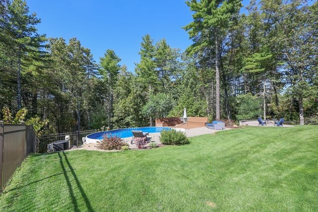 18 Highclere Rd, Windham, NH 03087