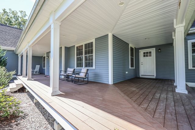 18 Highclere Rd, Windham, NH 03087