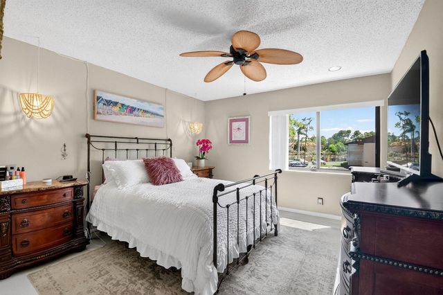 207 Pine Hov Circle D2, Greenacres, FL 33463