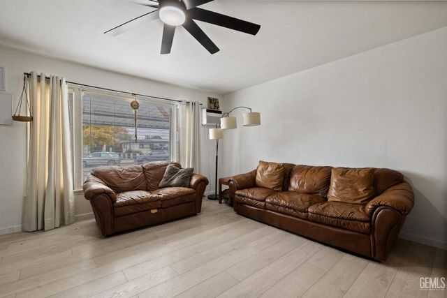 1313 Maitland Drive, Bakersfield, CA 93304