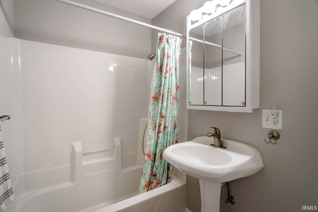 3077 Stoney Drive, Lafayette, IN 47909