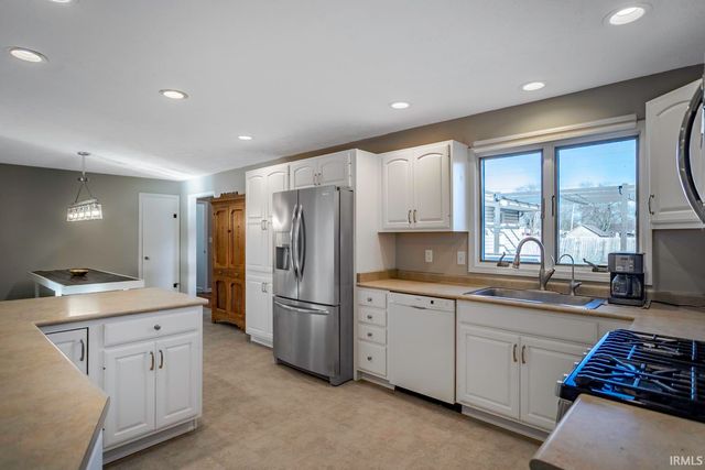 3077 Stoney Drive, Lafayette, IN 47909