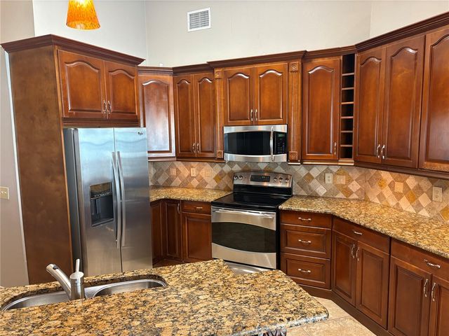 8045 LANDGROVE COURT, Orlando, FL 32819