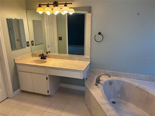 8045 LANDGROVE COURT, Orlando, FL 32819