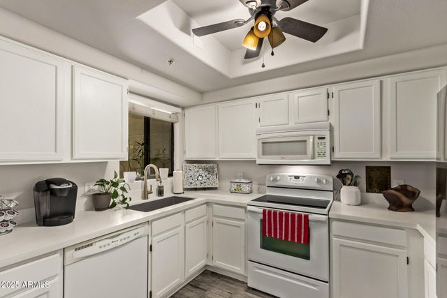 7575 E INDIAN BEND Road 1036, Scottsdale, AZ 85250