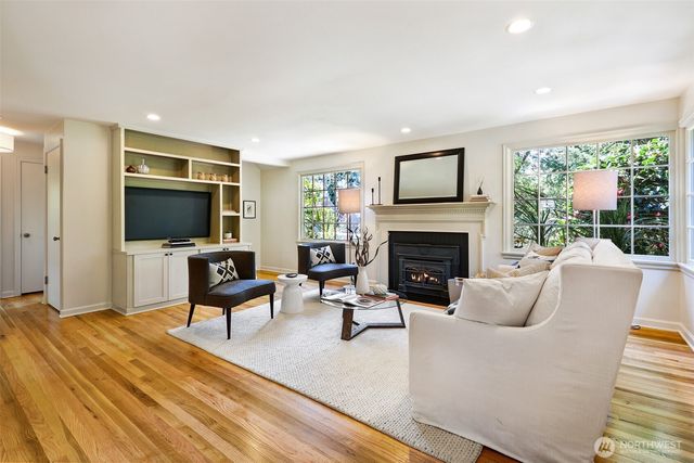 3803 NE 82nd Street, Seattle, WA 98115
