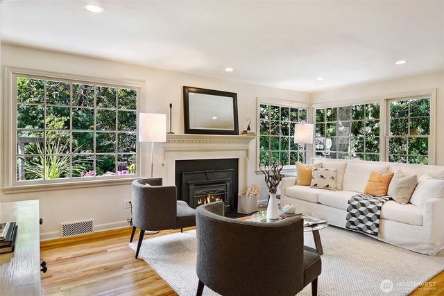 3803 NE 82nd Street, Seattle, WA 98115