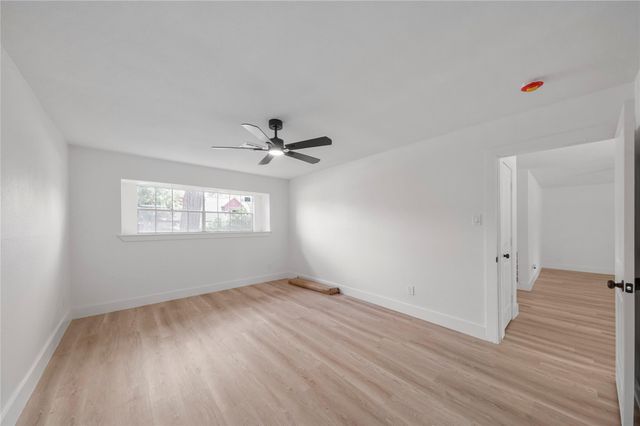 13715 Whichurch Way, Houston, TX 77015