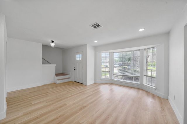 13715 Whichurch Way, Houston, TX 77015