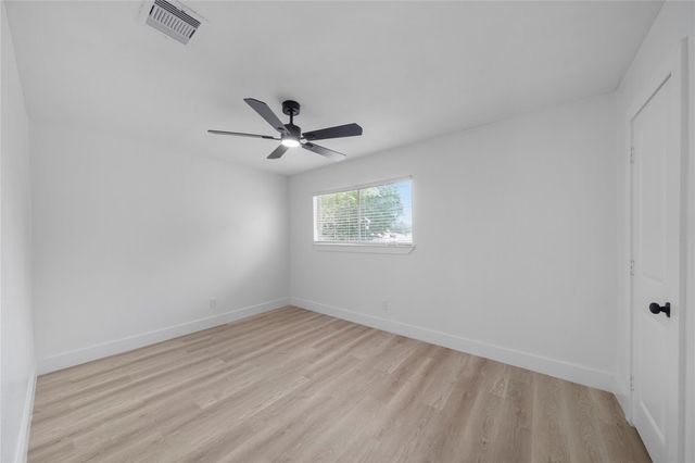 13715 Whichurch Way, Houston, TX 77015