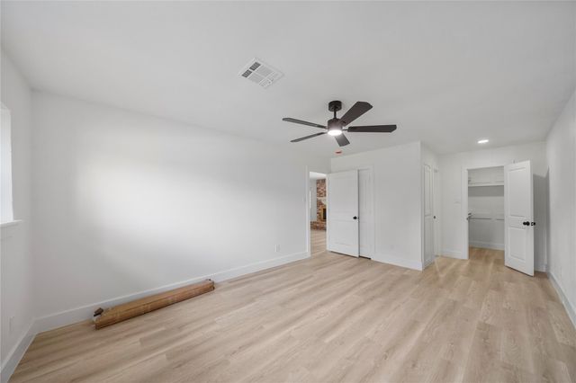 13715 Whichurch Way, Houston, TX 77015
