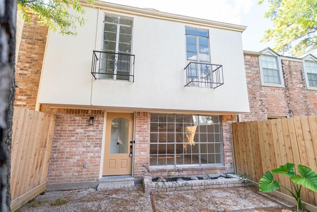 893 Wax Myrtle Lane 3, Houston, TX 77079