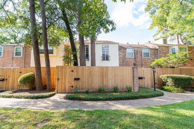 893 Wax Myrtle Lane 3, Houston, TX 77079