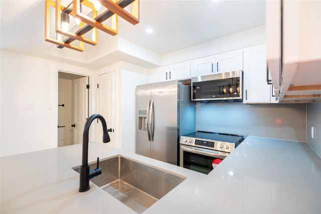 893 Wax Myrtle Lane 3, Houston, TX 77079