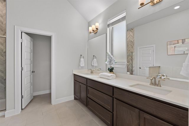1205 Knowles DR, Hutto, TX 78634