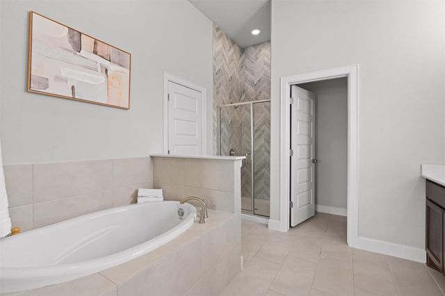 1205 Knowles DR, Hutto, TX 78634