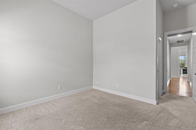 1205 Knowles DR, Hutto, TX 78634