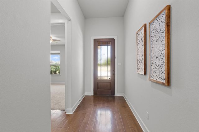 1205 Knowles DR, Hutto, TX 78634
