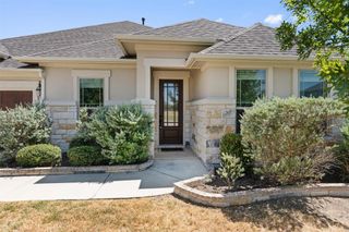 1205 Knowles DR, Hutto, TX 78634