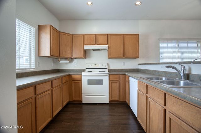 554 E SAN CARLOS Way, Chandler, AZ 85249