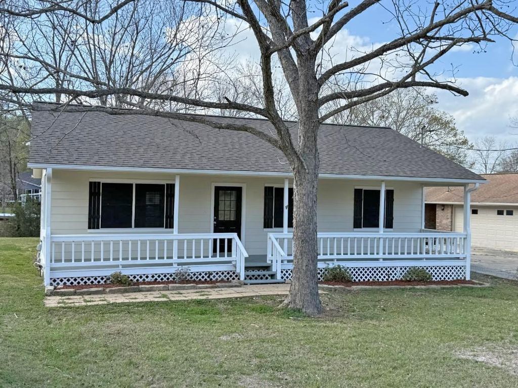 189 New Cove Dr, Livingston, TX 77351