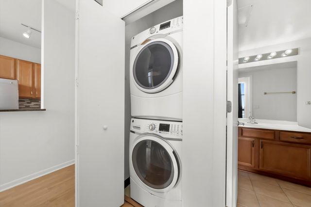 1550 S Blue Island Avenue 1210, Chicago, IL 60608