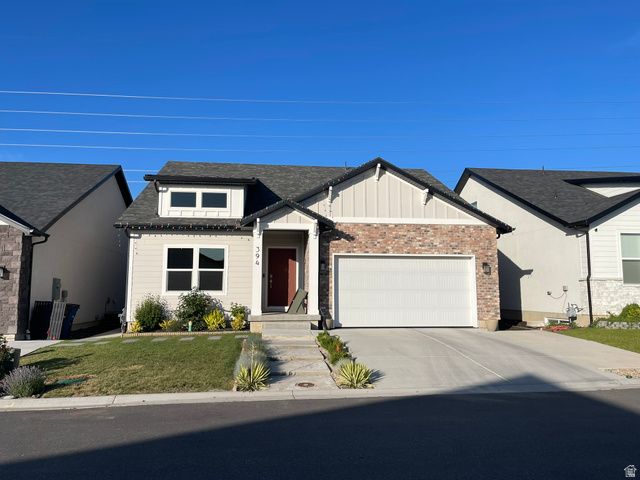394 W PARKWAY DR, Kaysville, UT 84037