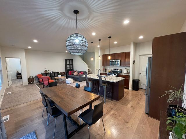 394 W PARKWAY DR, Kaysville, UT 84037