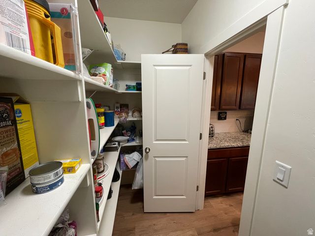 394 W PARKWAY DR, Kaysville, UT 84037