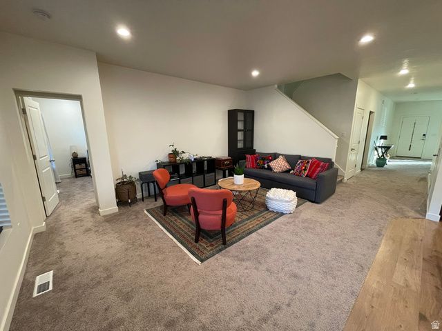 394 W PARKWAY DR, Kaysville, UT 84037