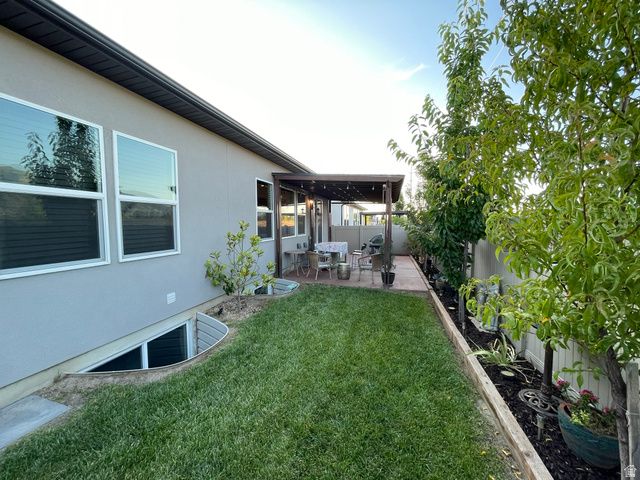 394 W PARKWAY DR, Kaysville, UT 84037