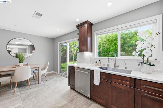 5673 Drysdale Dr, San Jose, CA 95124