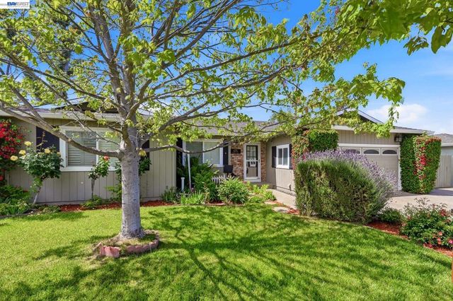 5673 Drysdale Dr, San Jose, CA 95124