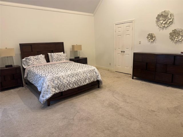 5622 Dolores Street, Houston, TX 77057