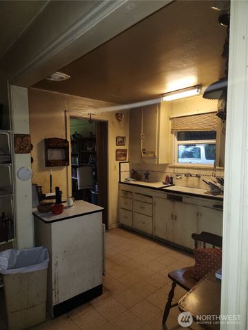 3740 S 142nd Street, Tukwila, WA 98168
