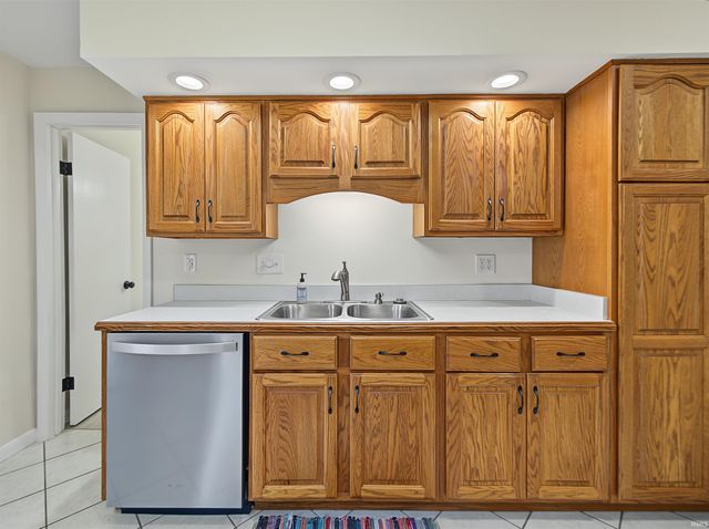 5608 Winston Road, Evansville, IN 47711
