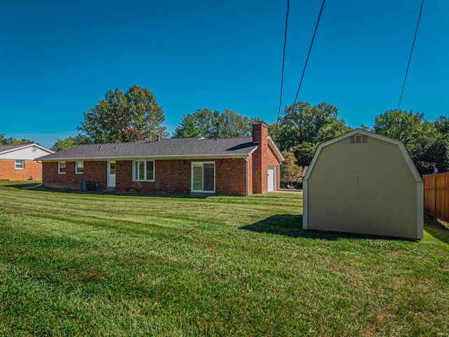 5608 Winston Road, Evansville, IN 47711