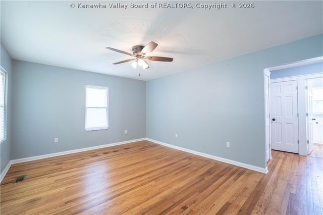 302 Winfield Road, St Albans, WV 25177