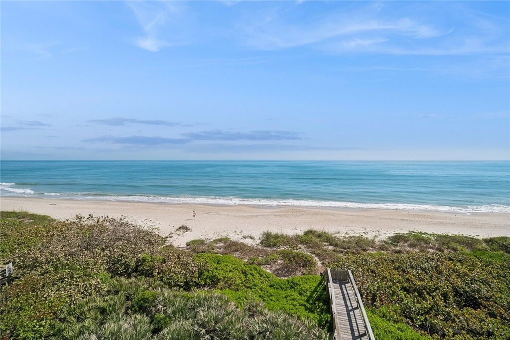 989 N Highway A1A 5, Indialantic, FL 32903