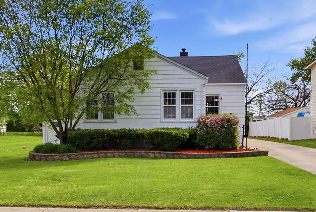 1608 N Center Street, Crest Hill, IL 60403