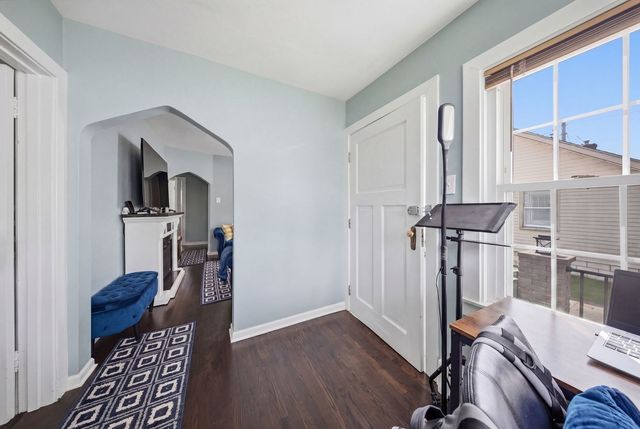 1608 N Center Street, Crest Hill, IL 60403