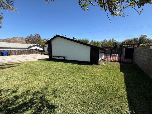 6754 Karen Lane, Jurupa Valley, CA 92509