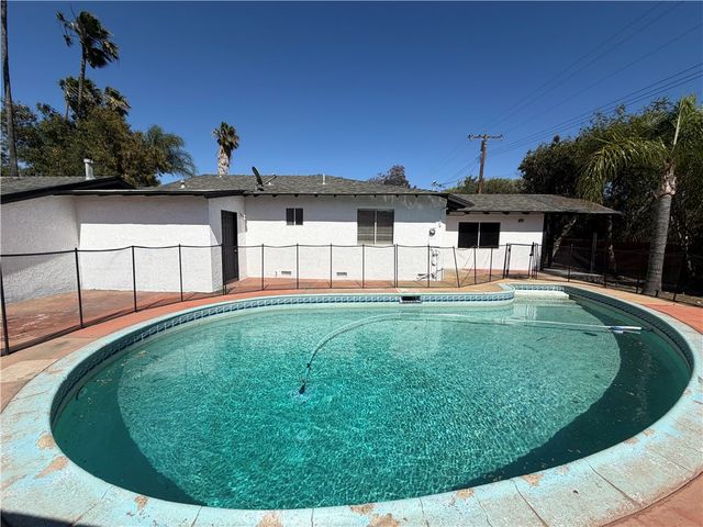 6754 Karen Lane, Jurupa Valley, CA 92509