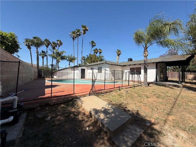 6754 Karen Lane, Jurupa Valley, CA 92509