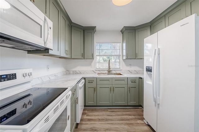 5653 LA SERENA AVENUE, Lakeland, FL 33809